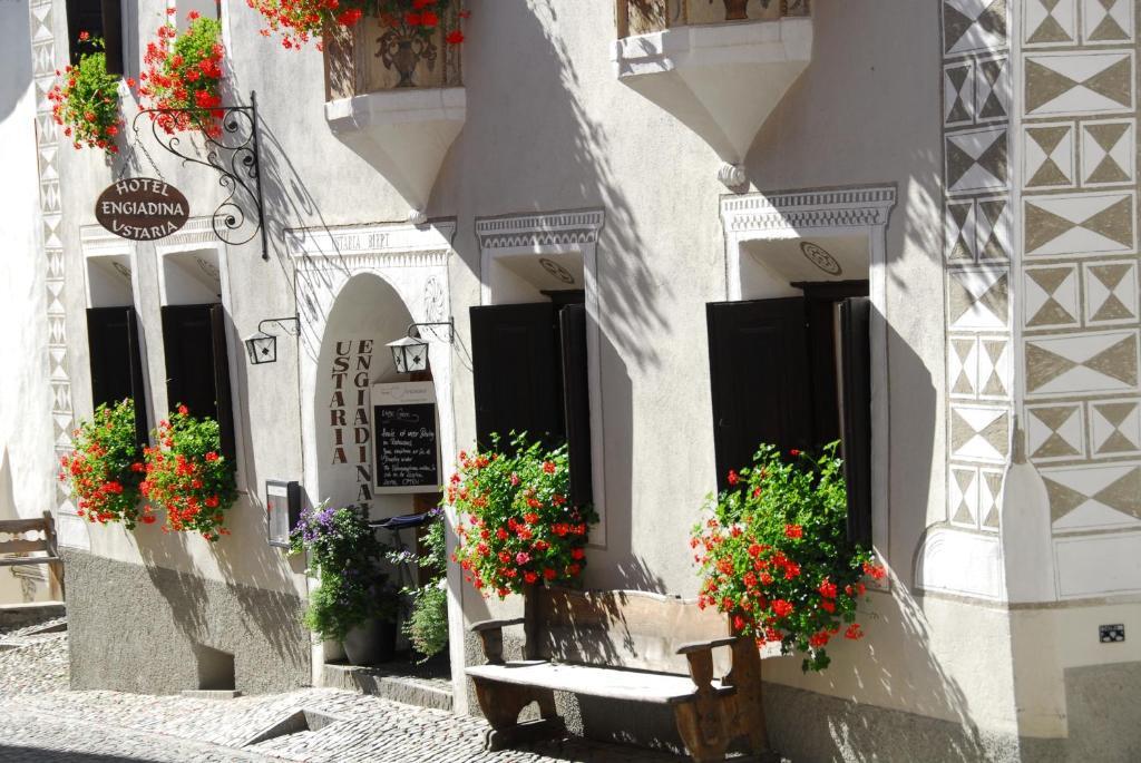 Hotel Engiadina Scuol Eksteriør billede