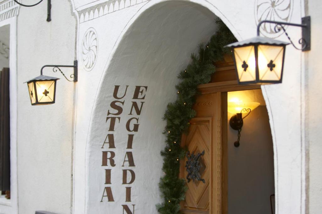Hotel Engiadina Scuol Eksteriør billede